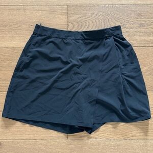 Athleta Planner Ladies Athletic Golf Tennis Skort - Size 8 - EUC - Black